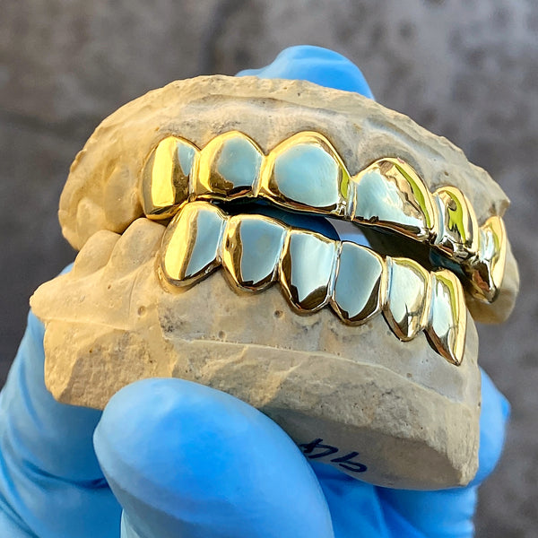 How To Clean Gold Teeth Grillz - Pro Cleaning Tips For Grillz Owners