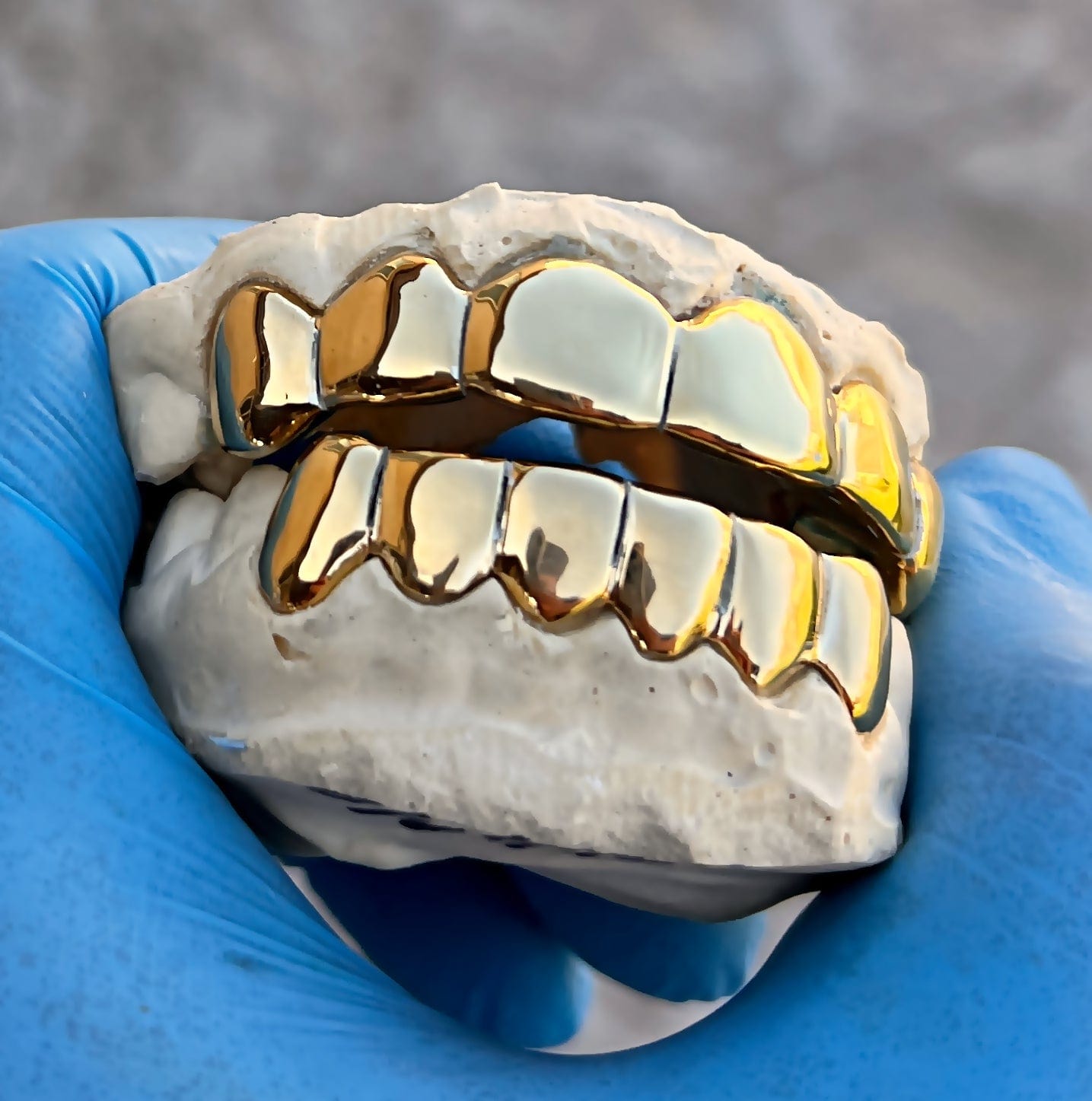 Permanent cuts gold plated custom grillz. Gold plated over real solid ...